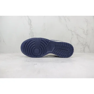 Louis Vuitton x Nike Dunk Low "Berry Blue/Cream White/Grey" фото № 8