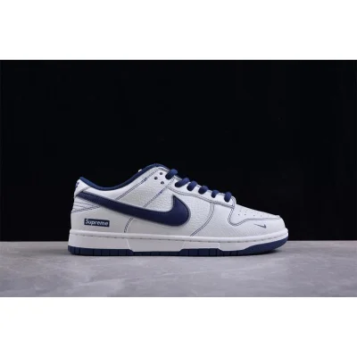 Supreme x Nike Dunk Low "White/Blue" фото № 8