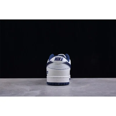 Supreme x Nike Dunk Low "White/Blue" фото № 2