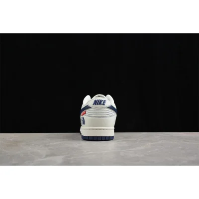 The North Face x Nike SB Dunk Low Supreme "Blue/White" фото № 5