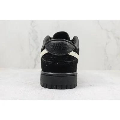 Nike Dunk Low Pro "Black/White" фото № 8 Nike Dunk Low Pro "Black/White" фото № 8