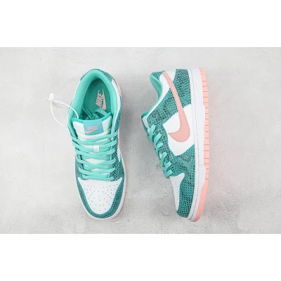 Nike Dunk Low "Snakeskin/Washed Teal/Bleached Coral" фото № 6 Nike Dunk Low "Snakeskin/Washed Teal/Bleached Coral" фото № 6