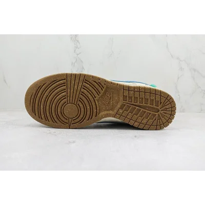 Otomo Katsuhiro x Nike SB Dunk Low "Black/Grey/Blue/Red" фото № 9