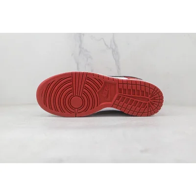 Nike SB Dunk Low SP "UNLV" фото № 9 Nike SB Dunk Low SP "UNLV" фото № 9