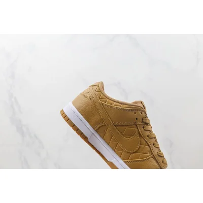 Nike SB Dunk Low Quilted "Wheat" фото № 4