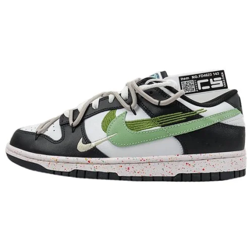 Nike SB Dunk Low "Black/Green/White"