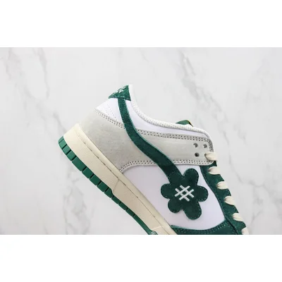 Nike Dunk Low "Water The Plant" фото № 3