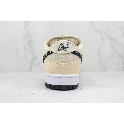 Albino & Preto x Nike Dunk Low "Fossil/Black-Sail" фото № 9