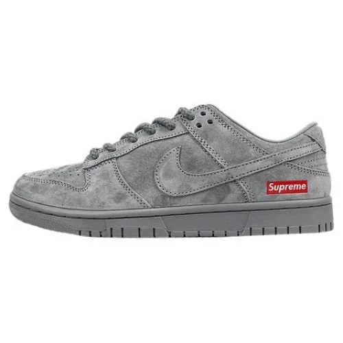 Supreme x Nike Dunk Low "Grey Wolf"