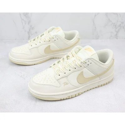 Nike Dunk Low "Pearl White/Coconut Milk" фото № 5