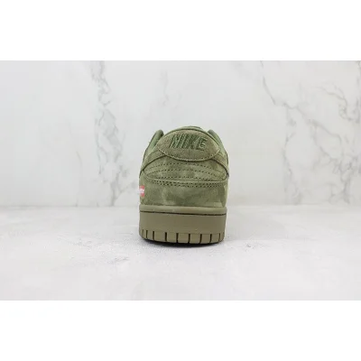 Supreme x Nike Dunk Low "Army Green" фото № 9