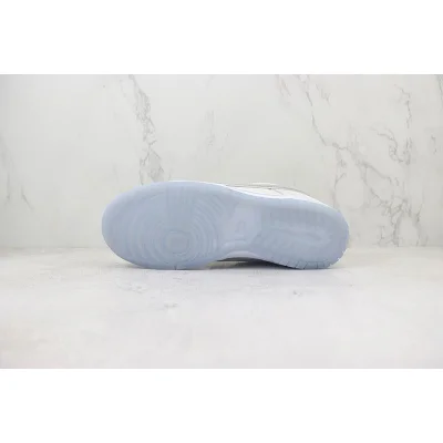 Tagz Footwear x Nike Dunk Low "White Lobster" фото № 8