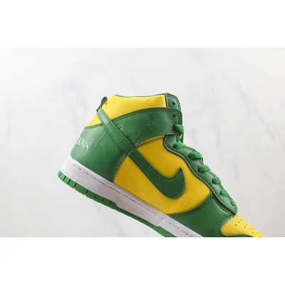 Supreme x Nike SB Dunk High "By Any Means/Brasil" фото № 4