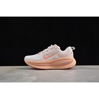 Nike Vomero 18 "Light Soft Pink" фото № 2