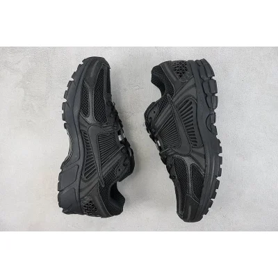 Nike Zoom Vomero 5 "Triple Black" фото № 6