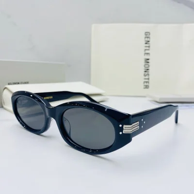 Солнцезащитные очки Gentle Monster Decorated By Lines And Dots "Black" фото № 3