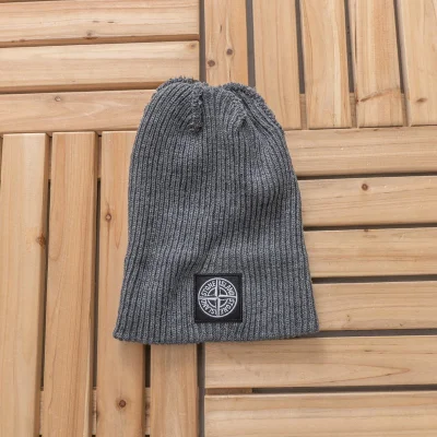 Шапка Stone Island With Lapel And Small Logo Inside Circle "Gray" фото № 7