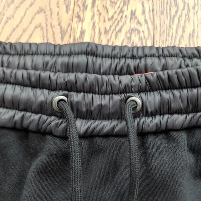 Штаны Prada With An Emblem "Black" фото № 6 Штаны Prada With An Emblem "Black" фото № 6