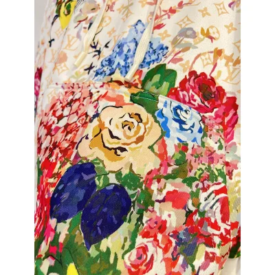 Худи Louis Vuitton The World Of Flowers "White/Pink" фото № 8 Худи Louis Vuitton The World Of Flowers "White/Pink" фото № 8