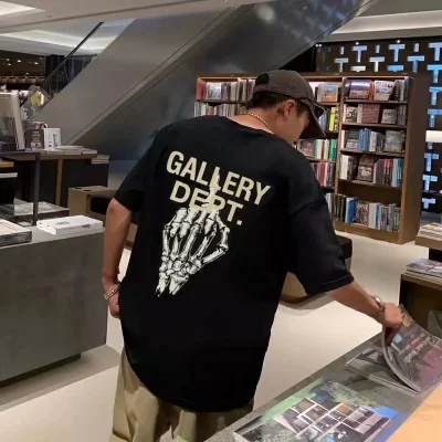 Футболка Gallery Dept Skeleton "Black" фото № 4