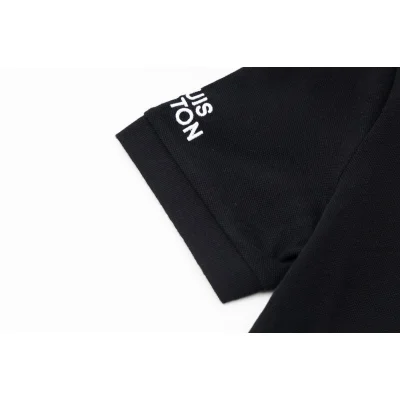 Поло Louis Vuitton With An Inscription-Logo On The Sleeve "Black" фото № 3 Поло Louis Vuitton With An Inscription-Logo On The Sleeve "Black" фото № 3