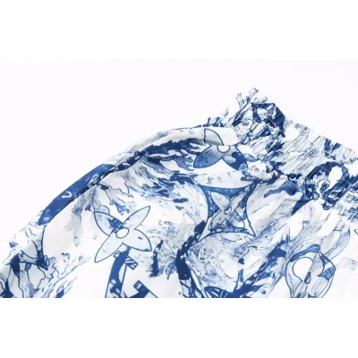 Шорты Louis Vuitton Frosty Freshness "White/Blue" фото № 4 Шорты Louis Vuitton Frosty Freshness "White/Blue" фото № 4