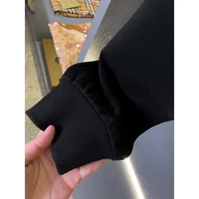 Худи Burberry Frontside Logo Warior On The Horse "Black" фото № 7 Худи Burberry Frontside Logo Warior On The Horse "Black" фото № 7