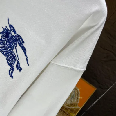 Свитшот Burberry Frontside Print Blue The Horse And The Warrior "White" фото № 3