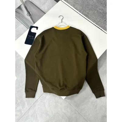 Свитшот Miu Miu Frontside Yellow Logo Miu Miu Club "Green" фото № 3 Свитшот Miu Miu Frontside Yellow Logo Miu Miu Club "Green" фото № 3