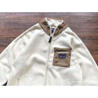 Толстовка Patagonia Patch Front Pocket With Zipper And Small Logo "White" фото № 2