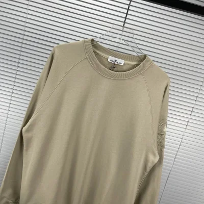 Свитшот Stone Island With Brand Logo On The Sleeve - Monochrome "Beige" фото № 2 Свитшот Stone Island With Brand Logo On The Sleeve - Monochrome "Beige" фото № 2