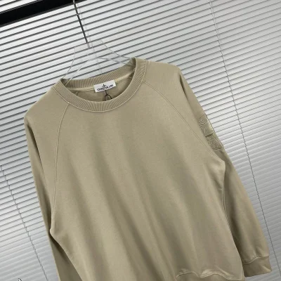 Свитшот Stone Island With Brand Logo On The Sleeve - Monochrome "Beige" фото № 5 Свитшот Stone Island With Brand Logo On The Sleeve - Monochrome "Beige" фото № 5