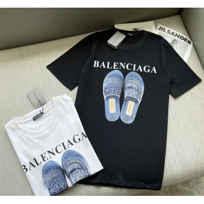 Футболка Balenciaga Picture of Shoes "White" фото № 4