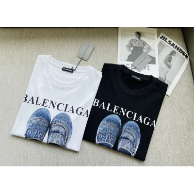 Футболка Balenciaga Picture of Shoes "White" фото № 6