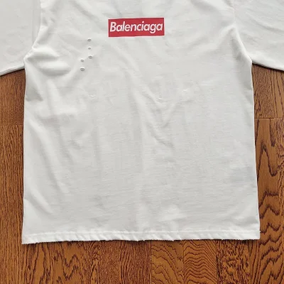 Футболка Balenciaga X Supreme With Holes "White" фото № 9