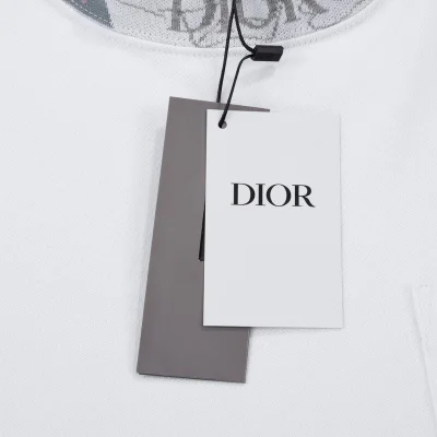 Футболка Dior With Designer Collar And Pocket "White" фото № 6 Футболка Dior With Designer Collar And Pocket "White" фото № 6