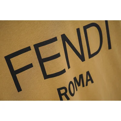 Футболка Fendi Large Logo And Eye-Catching Collar "Brown" фото № 4 Футболка Fendi Large Logo And Eye-Catching Collar "Brown" фото № 4