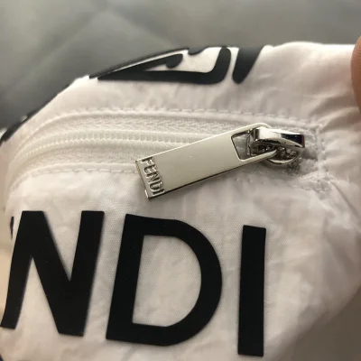 Футболка Fendi Cotton With Unique Pocket "White" фото № 3 Футболка Fendi Cotton With Unique Pocket "White" фото № 3