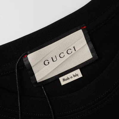 Футболка Gucci With Small Green Logo "Black" фото № 2