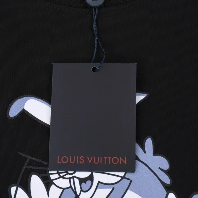 Футболка Louis Vuitton Rabbit With A Hammer "Black" фото № 8 Футболка Louis Vuitton Rabbit With A Hammer "Black" фото № 8