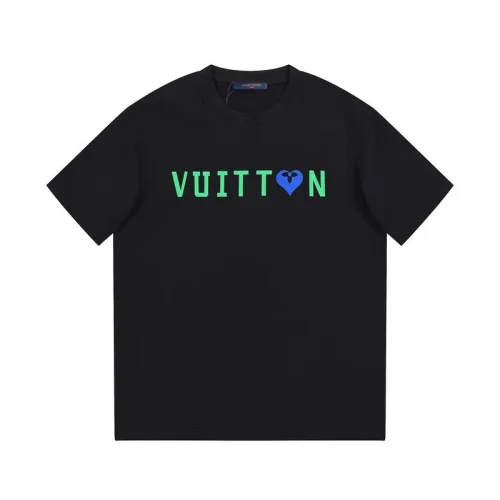 Футболка Louis Vuitton With A Blue Heart In The Logo "Black"