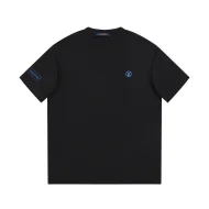 Футболка Louis Vuitton With Small Blue Logo Футболка Louis Vuitton With Small Blue Logo