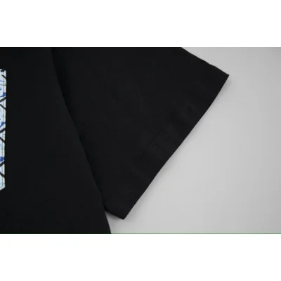 Футболка Louis Vuitton Pocket With Floral Elements "Black" фото № 2 Футболка Louis Vuitton Pocket With Floral Elements "Black" фото № 2