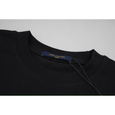 Футболка Louis Vuitton Pocket With Floral Elements "Black" фото № 8 Футболка Louis Vuitton Pocket With Floral Elements "Black" фото № 8
