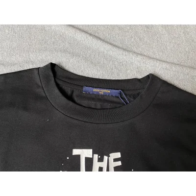 Футболка Louis Vuitton Print With People "Black" фото № 2 Футболка Louis Vuitton Print With People "Black" фото № 2