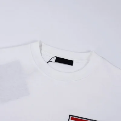 Футболка Prada The Leading Ski Schools - Patch "White" фото № 7 Футболка Prada The Leading Ski Schools - Patch "White" фото № 7