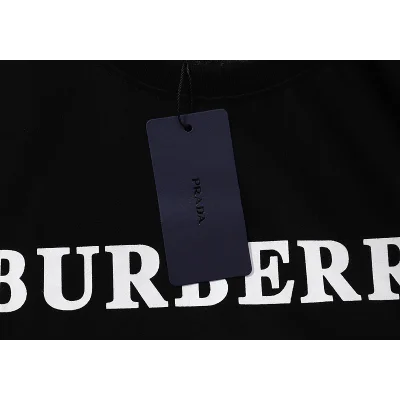 Футболка Prada Logo Burberry Hudson Bay "Black" фото № 2 Футболка Prada Logo Burberry Hudson Bay "Black" фото № 2