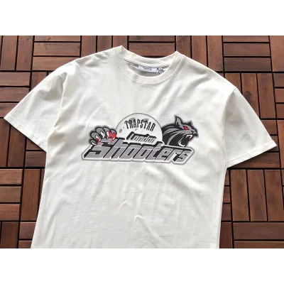 Футболка Trapstar Animal And Inscription London Shooters "White" фото № 2 Футболка Trapstar Animal And Inscription London Shooters "White" фото № 2