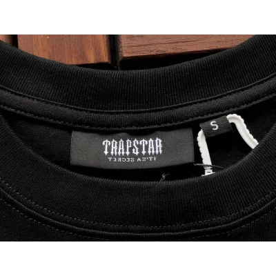 Футболка Trapstar Lettering And Animal "Black" фото № 3