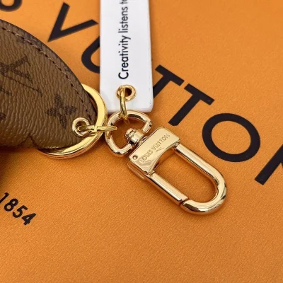 Брелок Louis Vuitton Shaped Like Ears "Brown" фото № 4